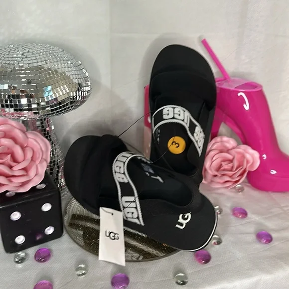 Ugg K Zuma Sling Sandals Black size 3 - Picture 4 of 4